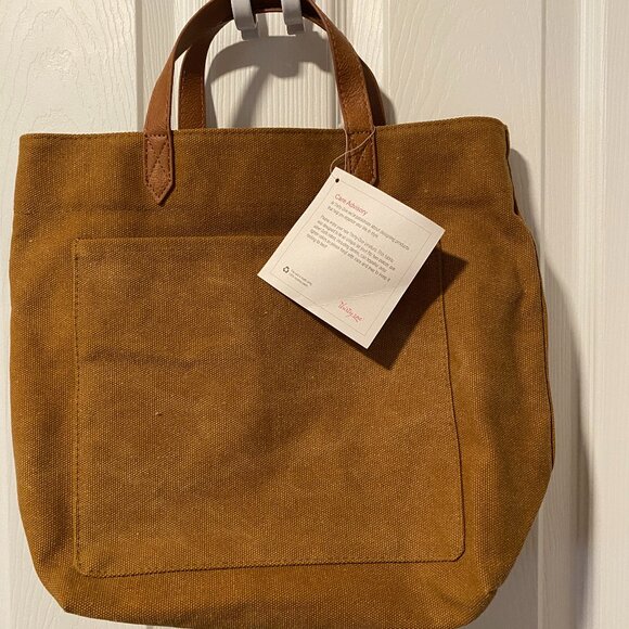 thirty-one Handbags - Thirty-one bag Canvas tote. NWT. Maple color.